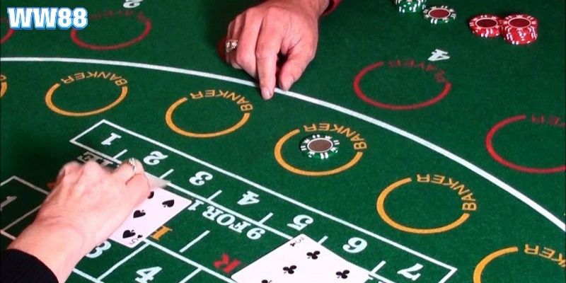 Mỗi lá bài Baccarat tương ứng số điểm riêng biệt